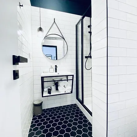 Mono - Adults Only Guest house
