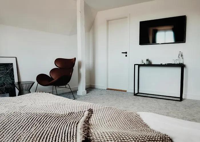بيت ضيافة Mono - Adults Only 4*